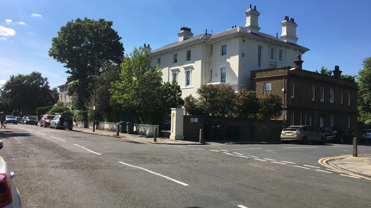 Greenwich houses